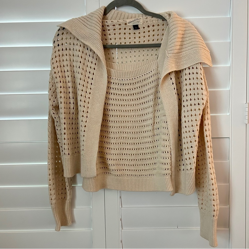 Universal Threads Cutout Cardigan Sweater Cream Size Medium